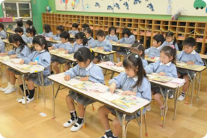 東京いずみ幼稚園 足立区の幼稚園 ミュージックステップや石井式国語教育等の適時教育を実践